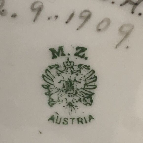 Vintage M.Z. Austria Hand Painted Bird Scene Covered Jar - Picture 12 of 17